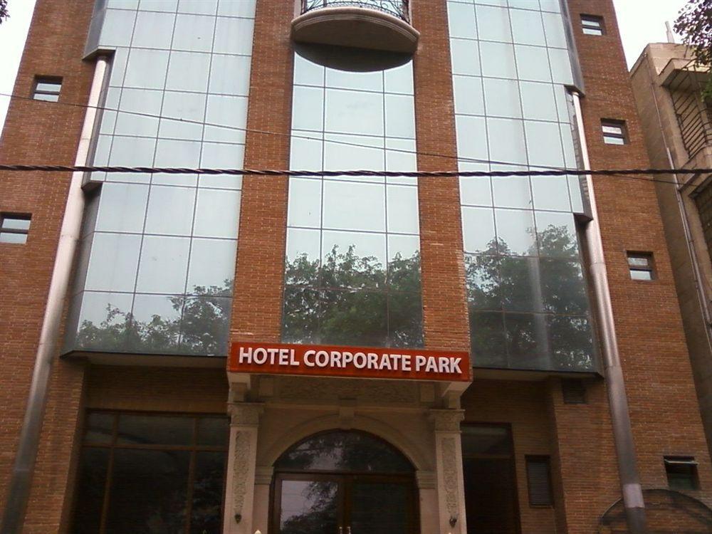 新德里 Treebo Corporate Park酒店 外观 照片